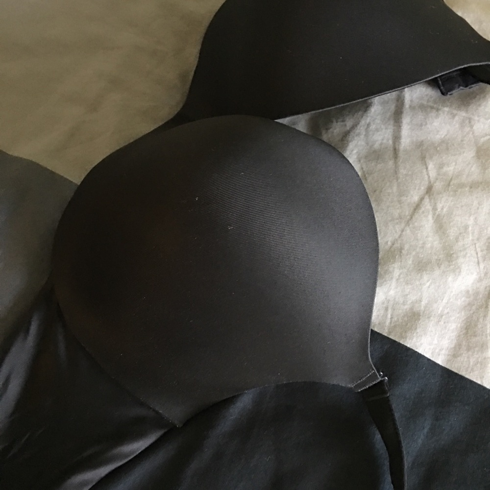 Cacique black bra.  42DD.